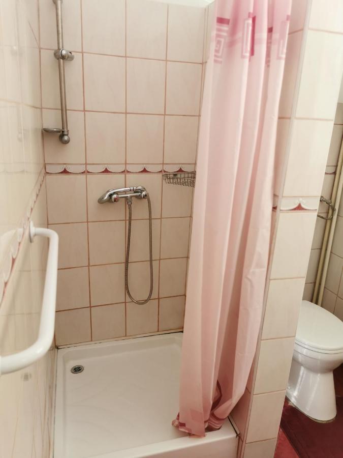 Kis Rigo Vendeghaz 호텔 Salgótarján 외부 사진